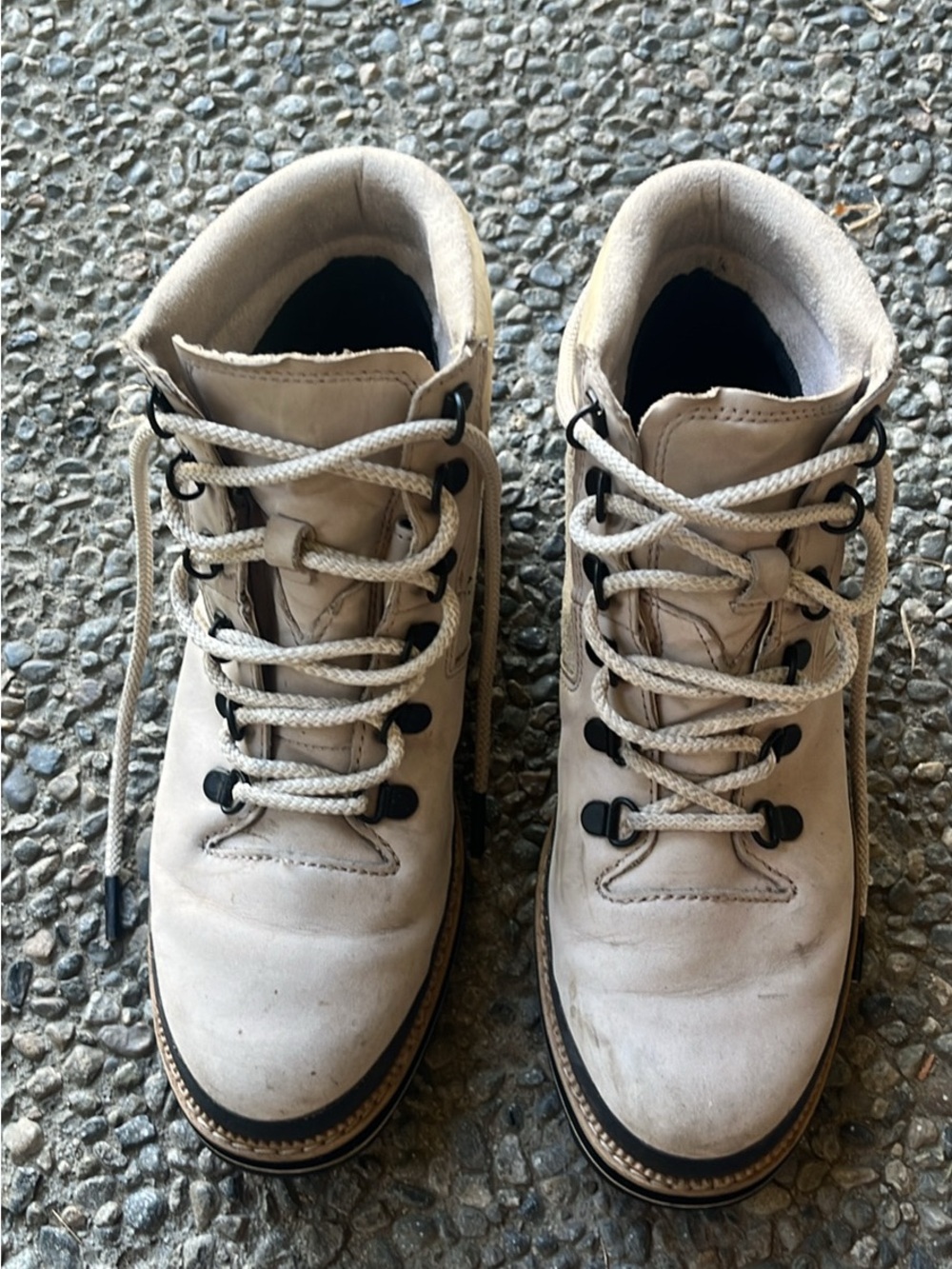 Toms Women's Cream Lace-Up Boots. Great for hiking or with jeans!